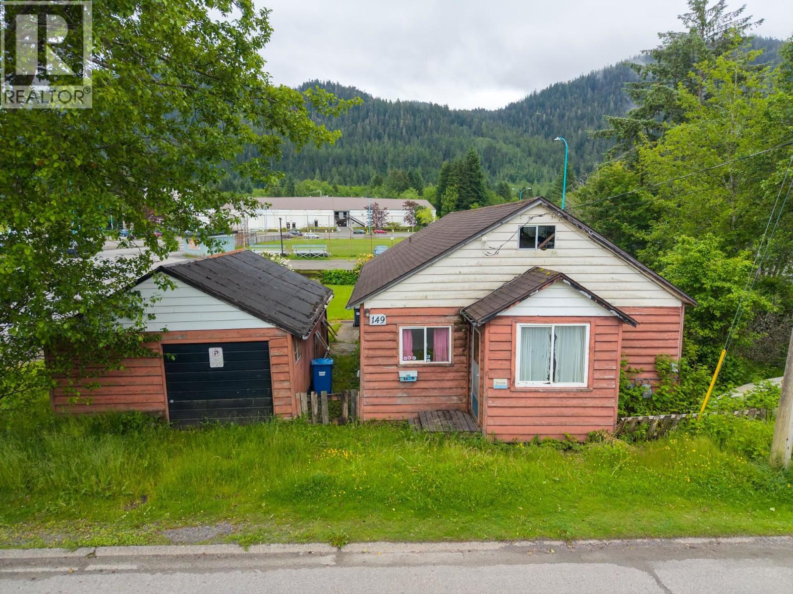 R3136682