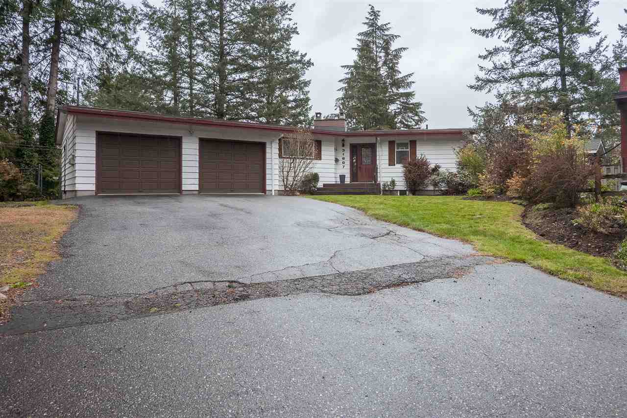 R2373438