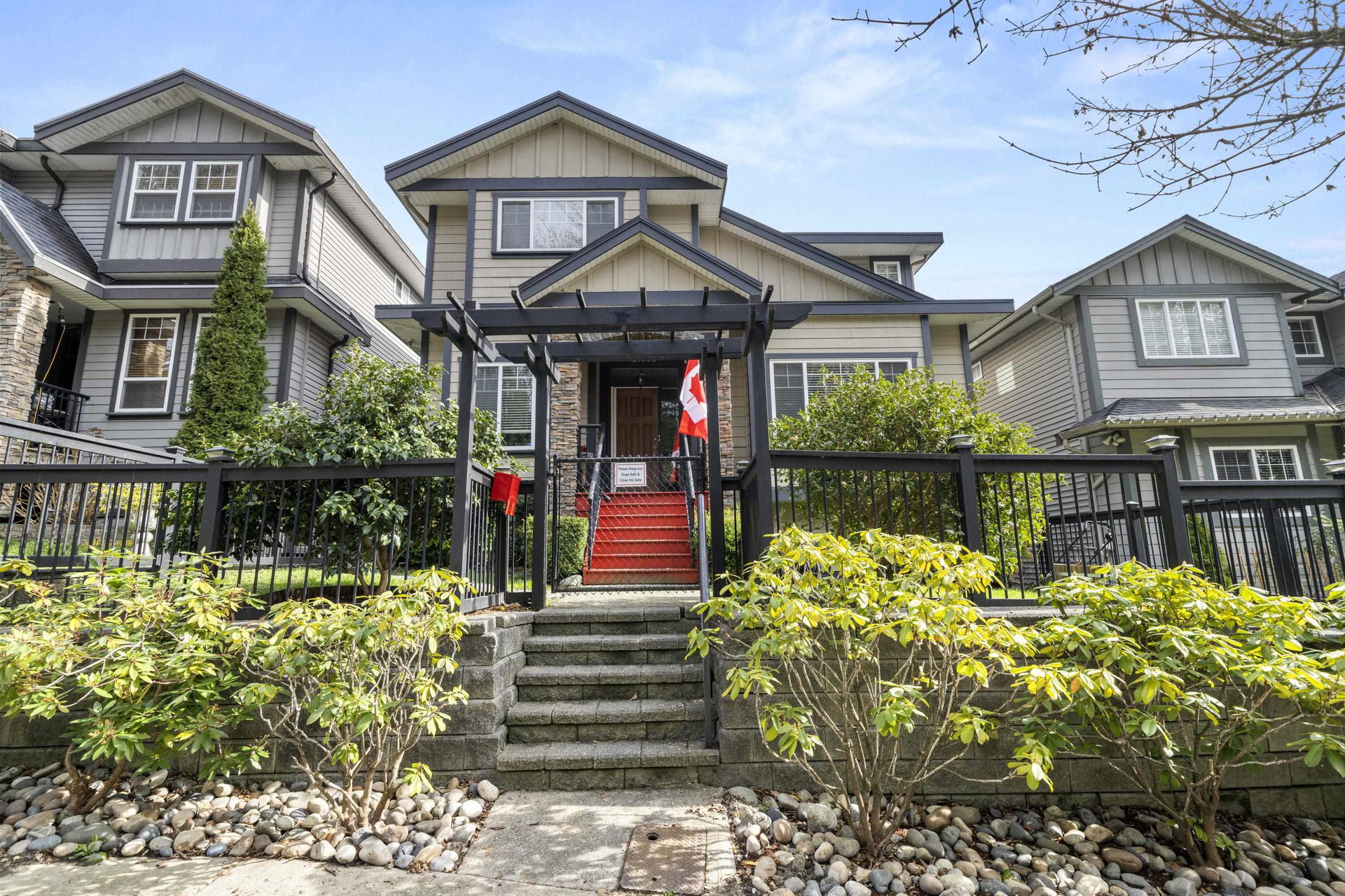 patissier1〜5 Highlights: ▸Property AR#: AR098 ▸Location: Kitsilano