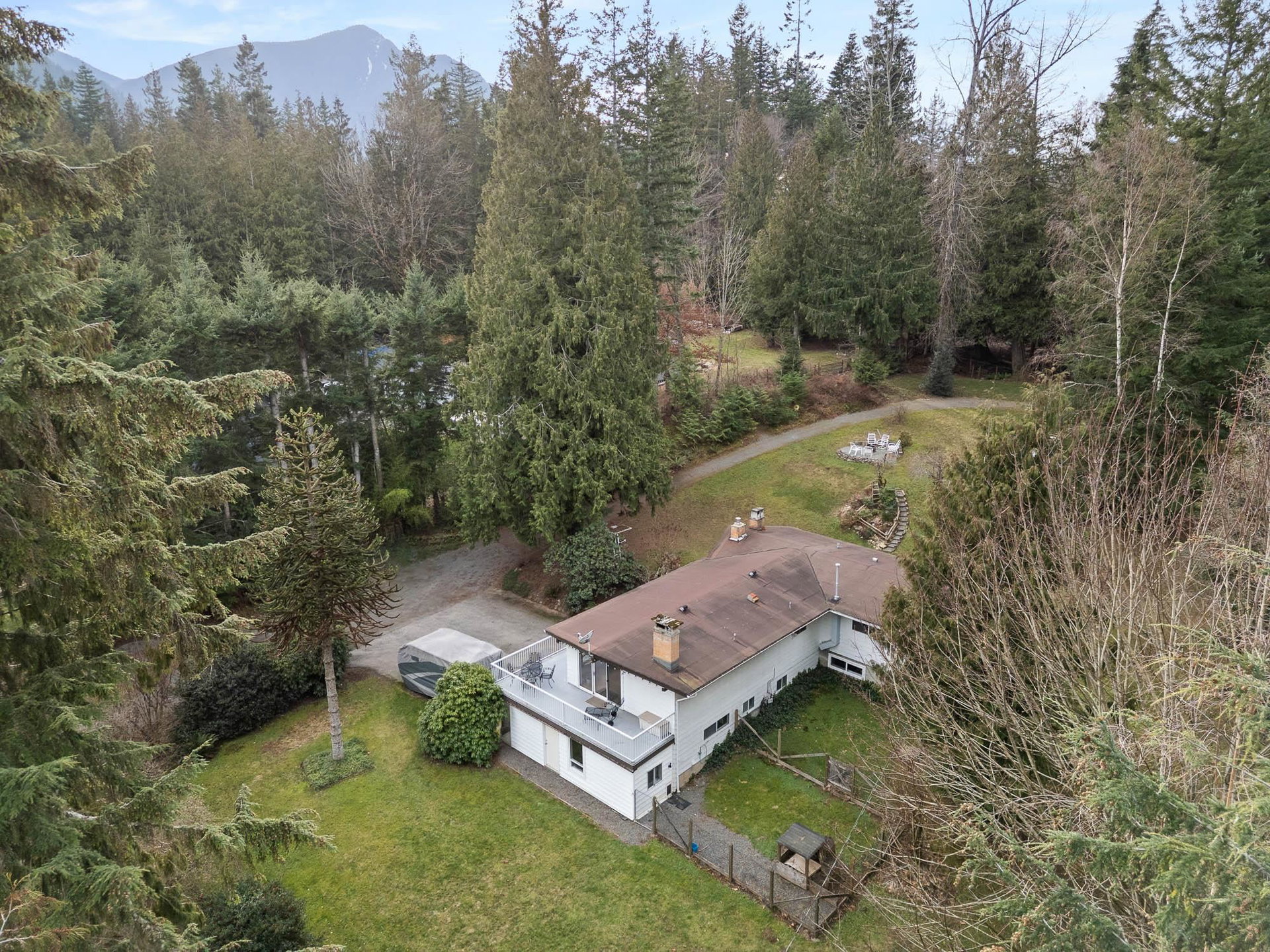 An image of 4895 Southside Road