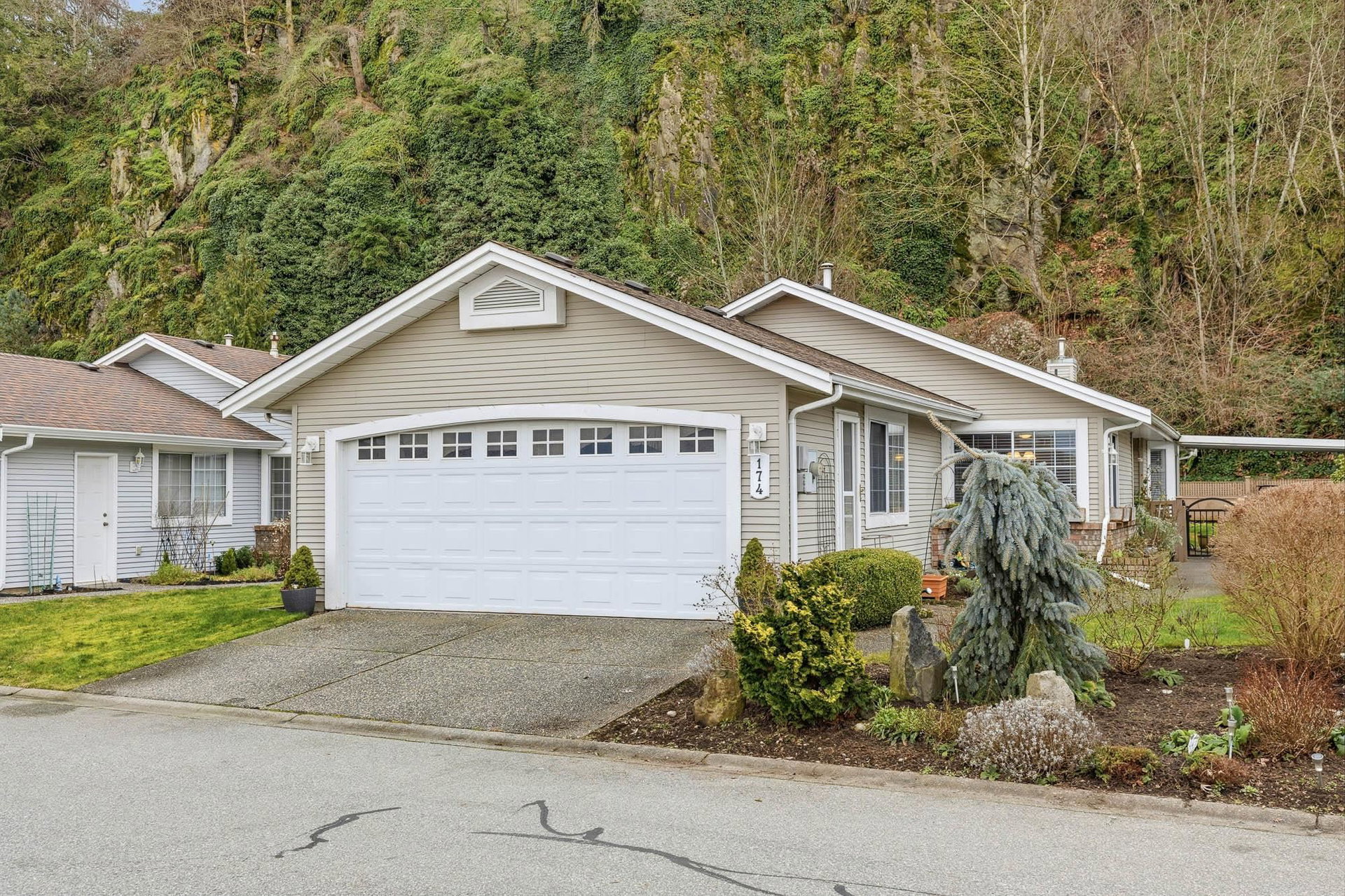 An image of #174 - 6001 Promontory Road