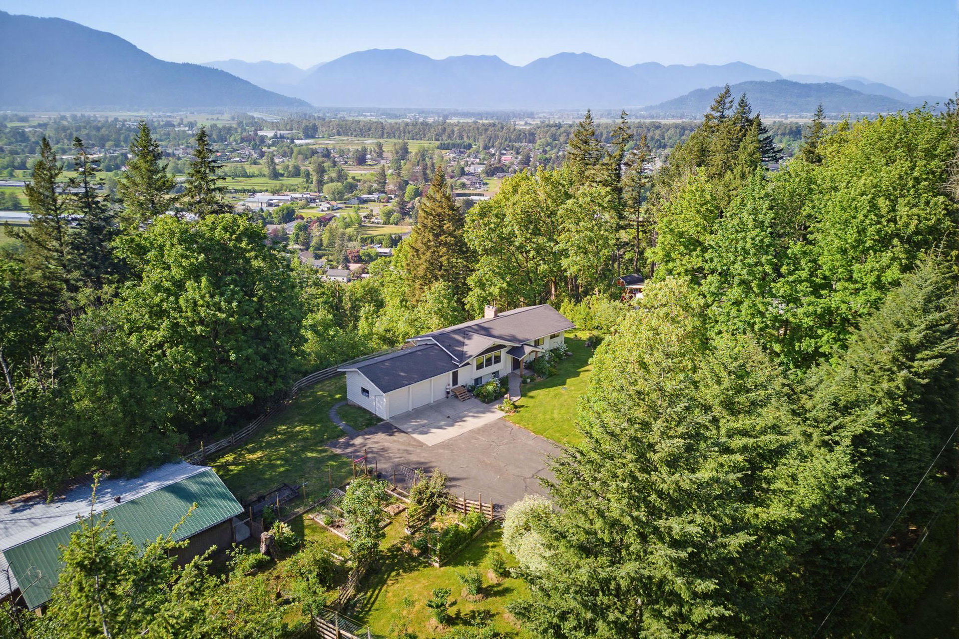 An image of 42299 Highland Drive