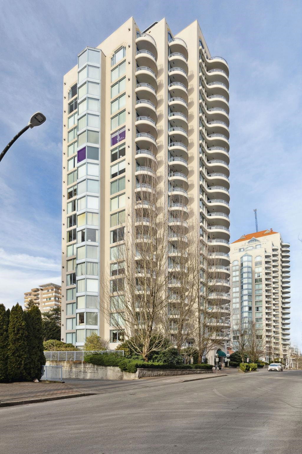 R3135080