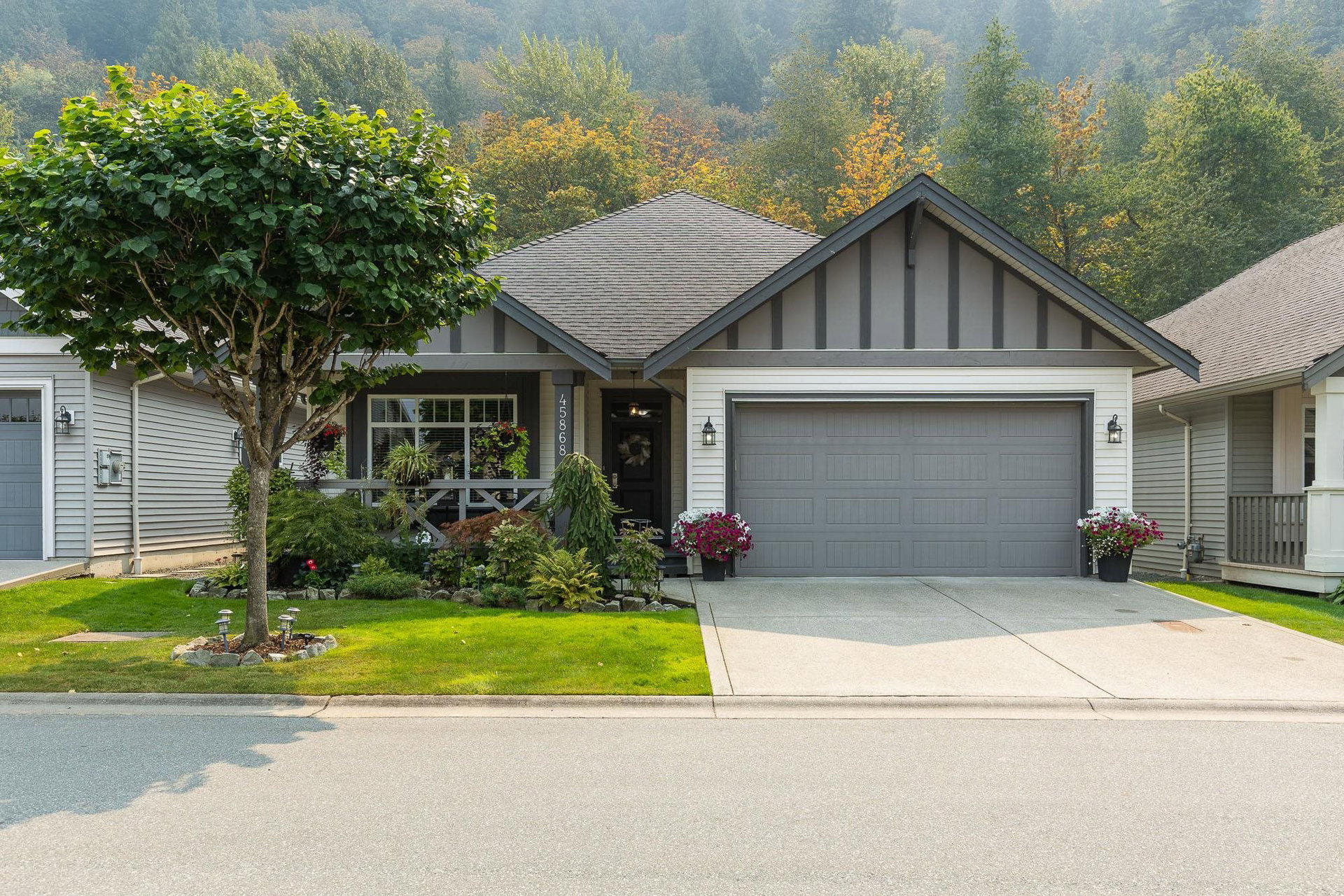 An image of 45868 S Foxridge Crescent
