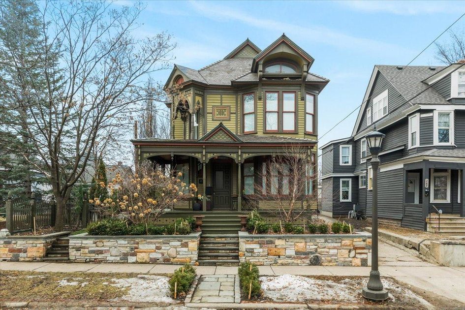 283 Avon Street N, Saint Paul, MN, 55104 – 7020274 – Anderson Realty