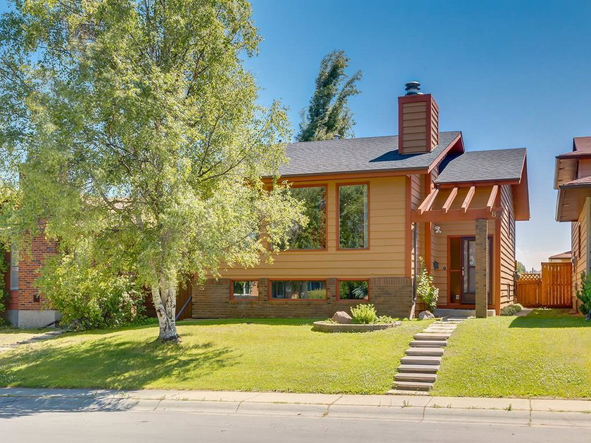 87 Cedarbrook Way SW, Calgary, AB, T2W 3Y2 | C4126859 | Sam Corea
