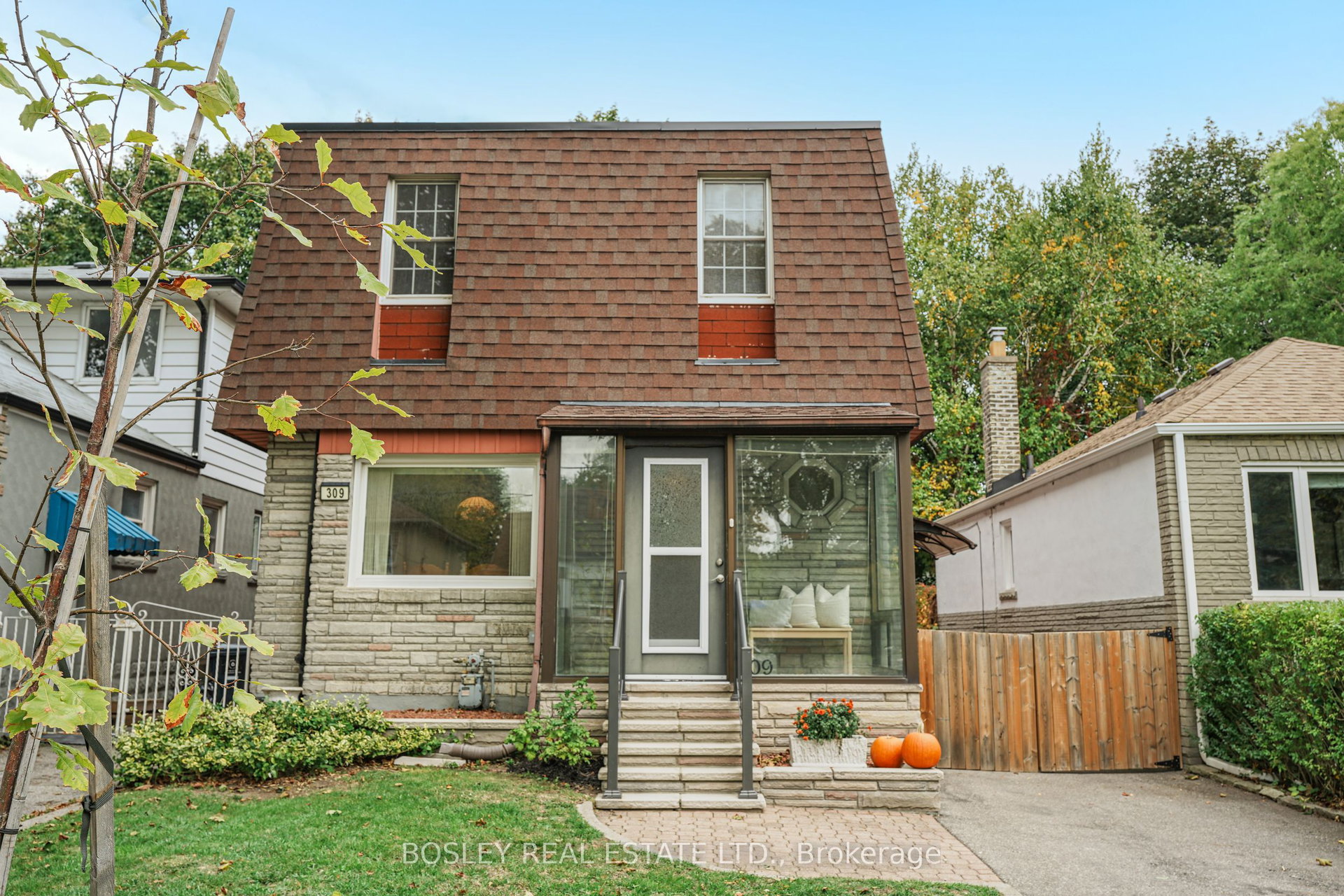E12541742
